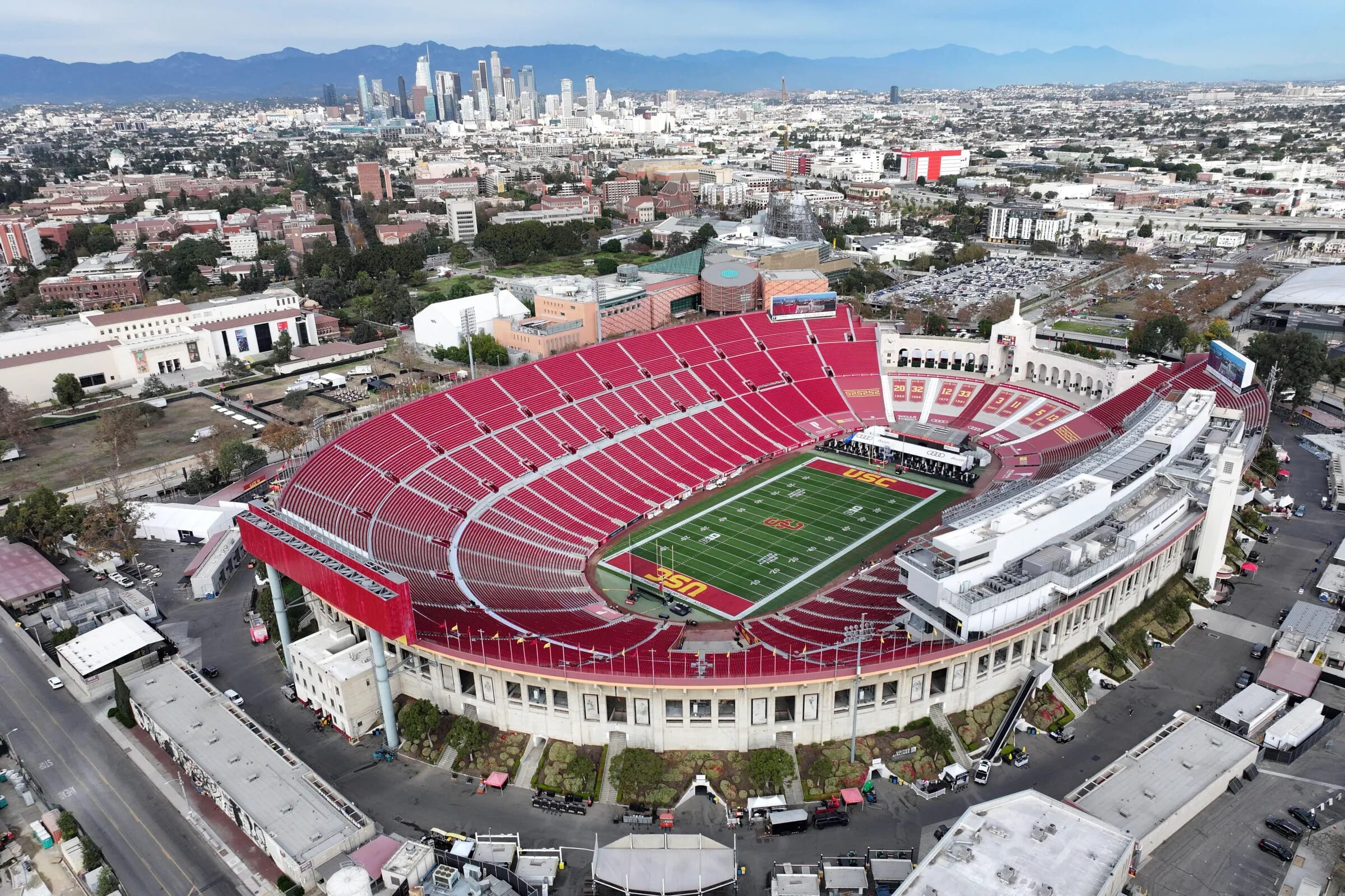 LA Memorial Coliseum