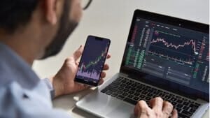Economic Prediction Markets